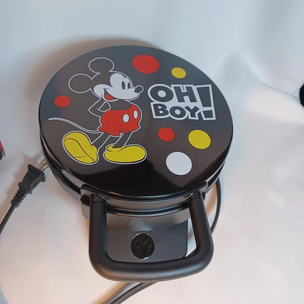 Disney DCM-32 Mickey Mouse Waffle Maker - Black Oh Boy!! Pre-owned With Box